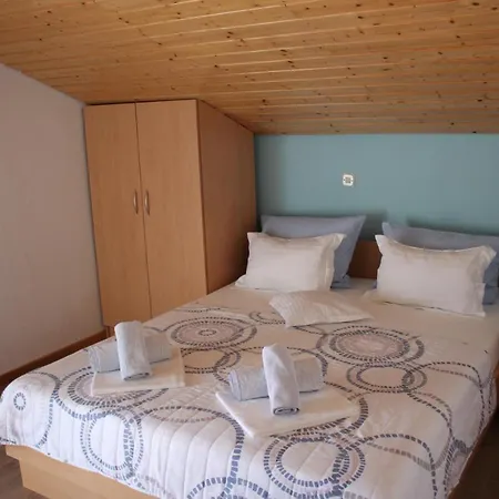 Silvia Apartman *