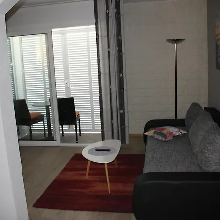 Silvia * 마카르스카