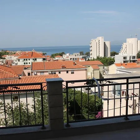 Silvia Apartment Makarska