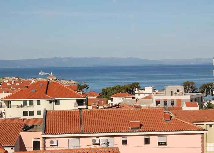 Silvia Apartman Makarska