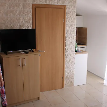 Silvia Апартаменти *